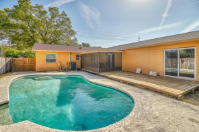 12 Guest Oasis Pool Privacy and Comfort Await